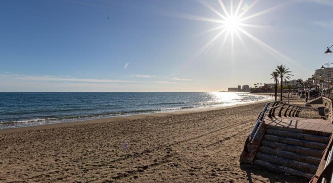 Apartamento Primera Linea Apartment Benalmadena Luaran gambar